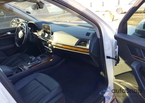 2018 Audi Q5 2.0T Premium/2.0T Tech Premium z USA, uszkodzony, nr VIN WA1BNAFY0J2010363